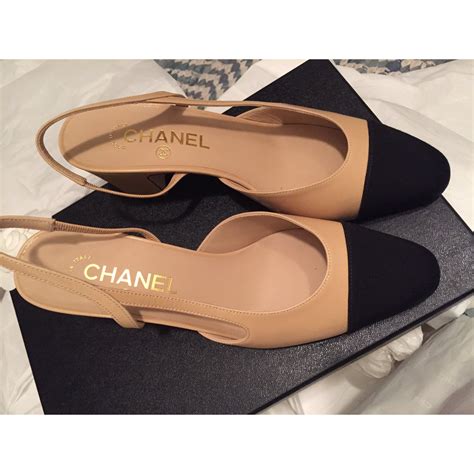 femme chanel chaussure|chaussure Chanel beige.